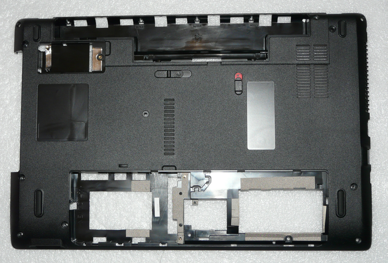 NEW GENUINE PACKARD BELL TM01 TM05 TM80 TM81 TM82 TM83 TM85 BOTTOM BASE AP0CB000