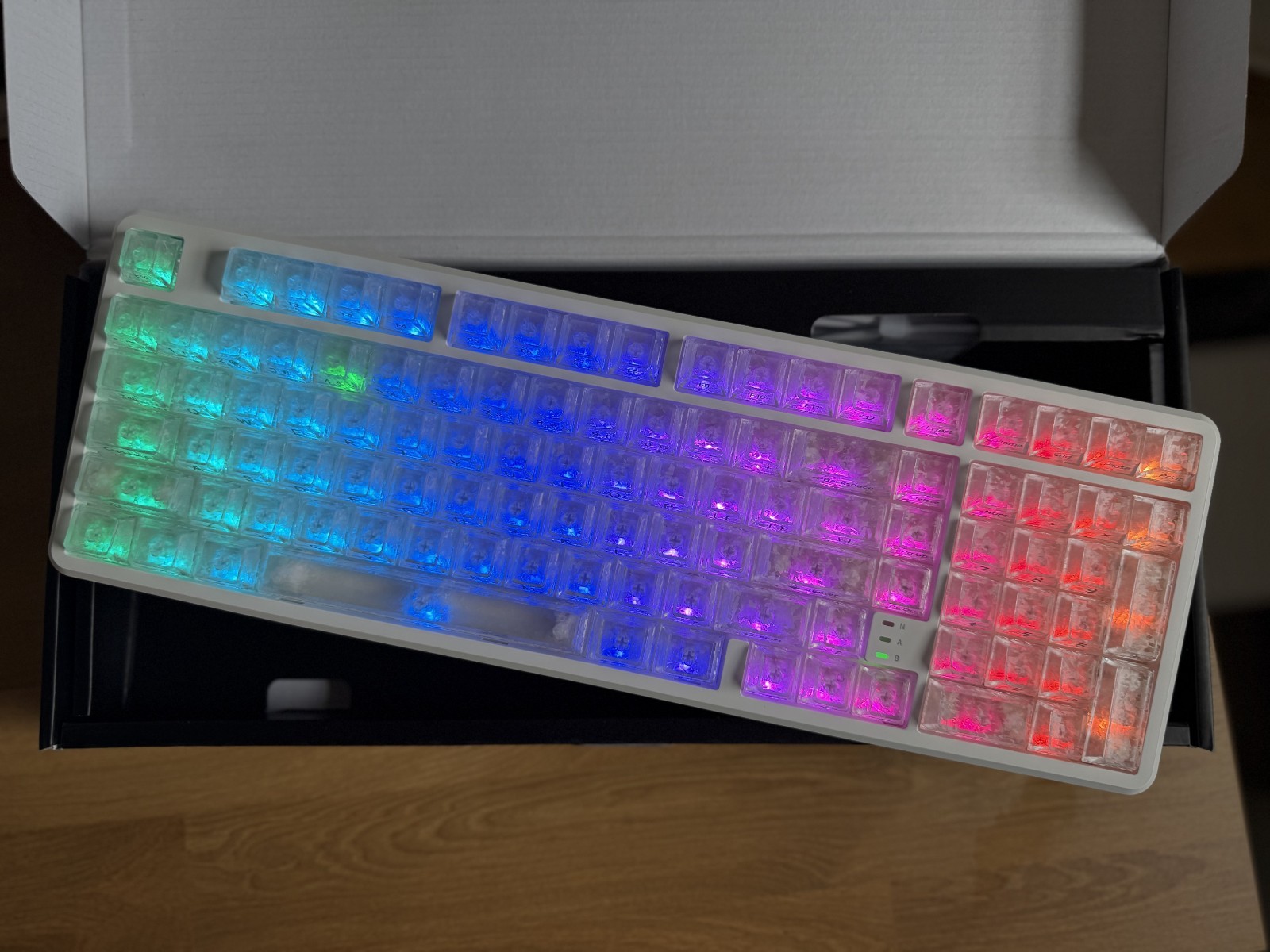 XVX M98 Wireless Mechanical Keyboard - Forged Carbon White