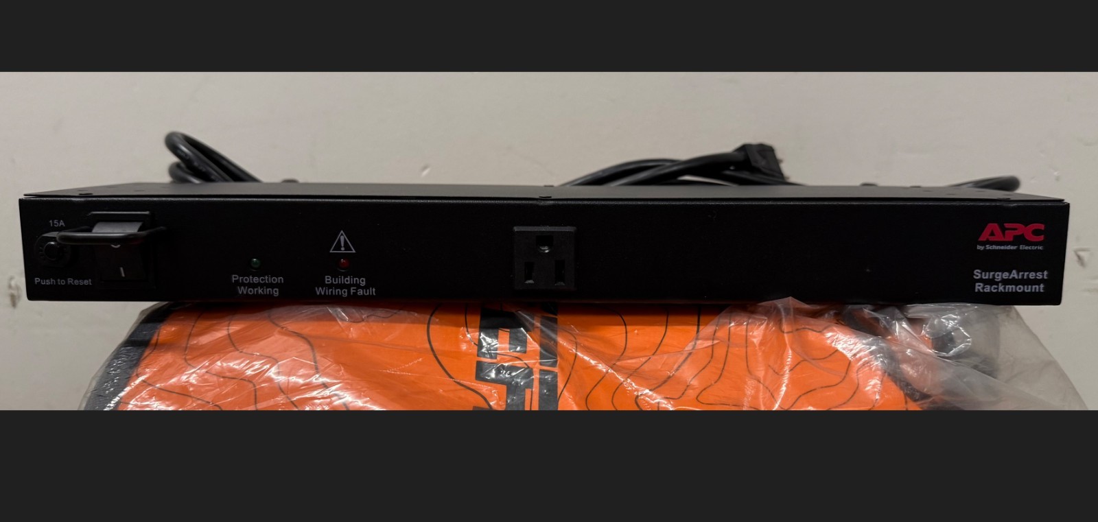 APC SurgeArrest - surge protector