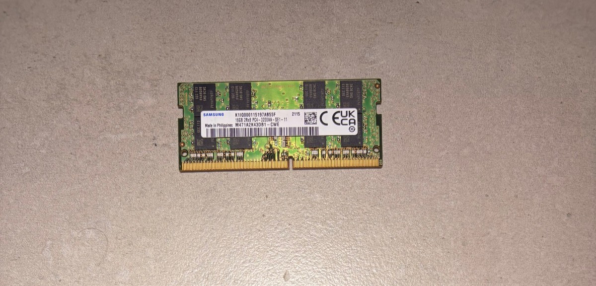Samsung 16GB 2RX8 PC4-3200AA-SE1-11 M471A2K43DB1-CWE Memory RAM