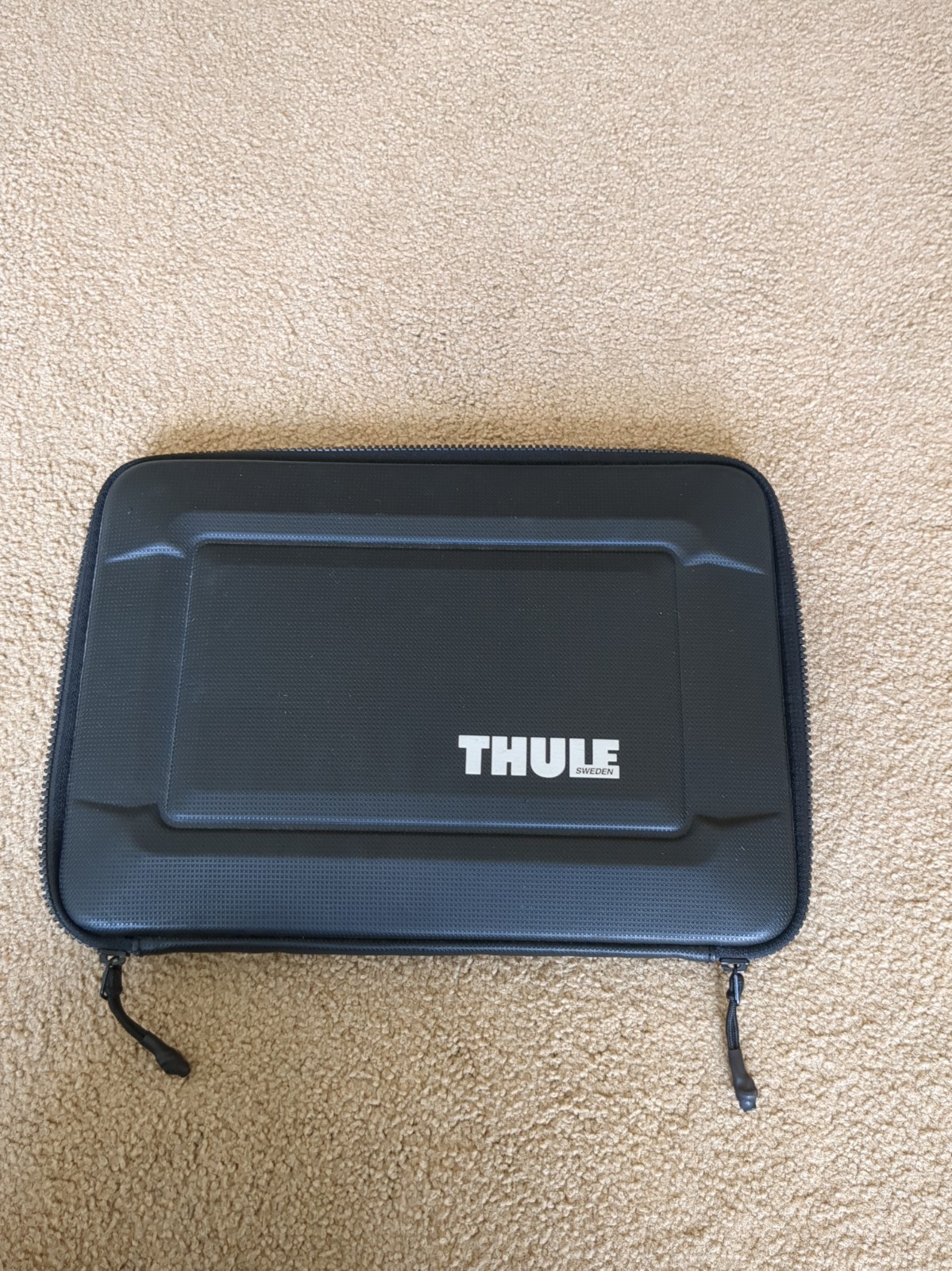 Thule Sweden 13" Laptop Sleeve Gauntlet 3.0 Case Black Apple Macbook Tech