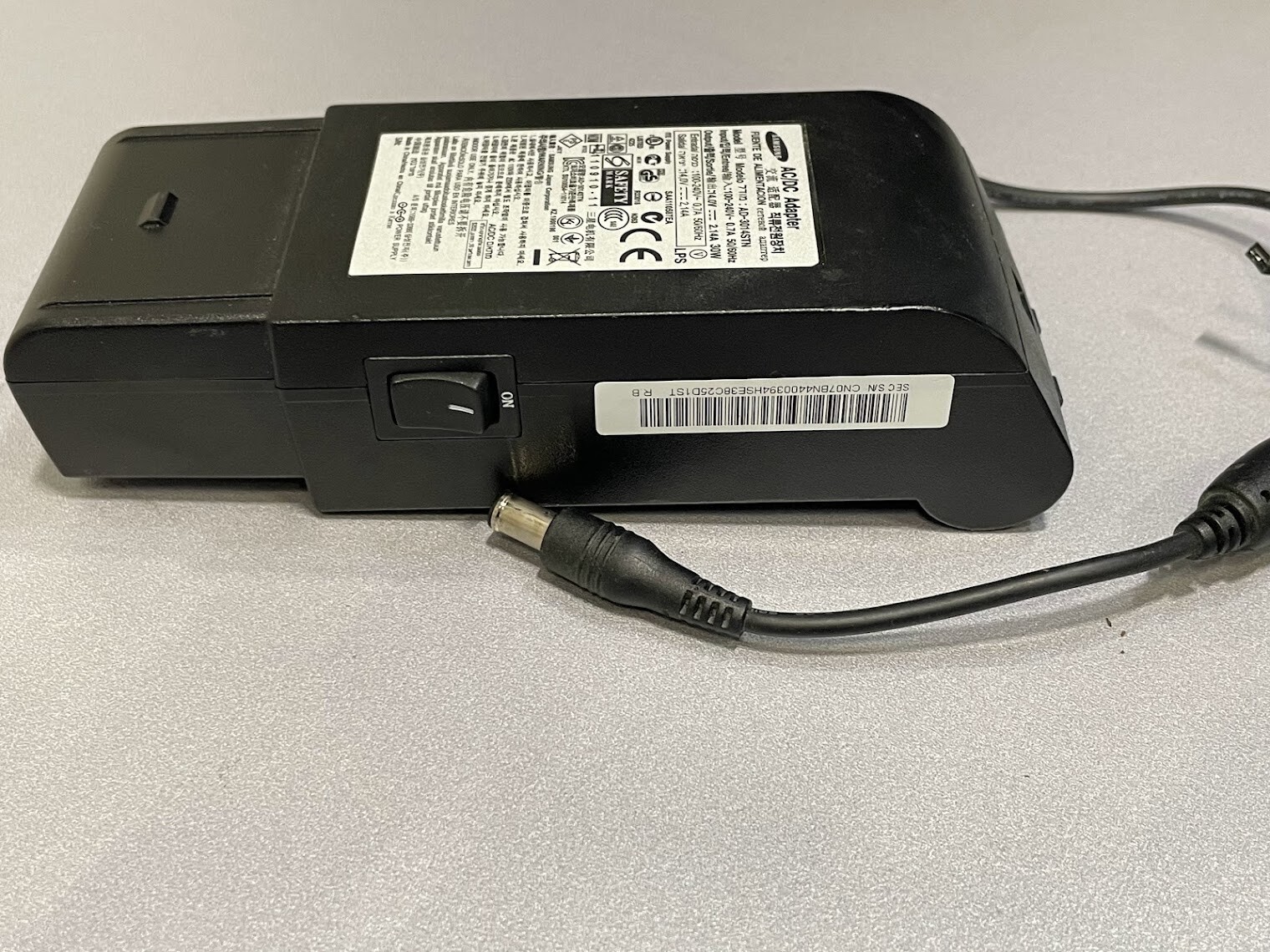 Original Samsung 14V 2.14A 30W Replacement AC Adapter for Samsung LED Monitor