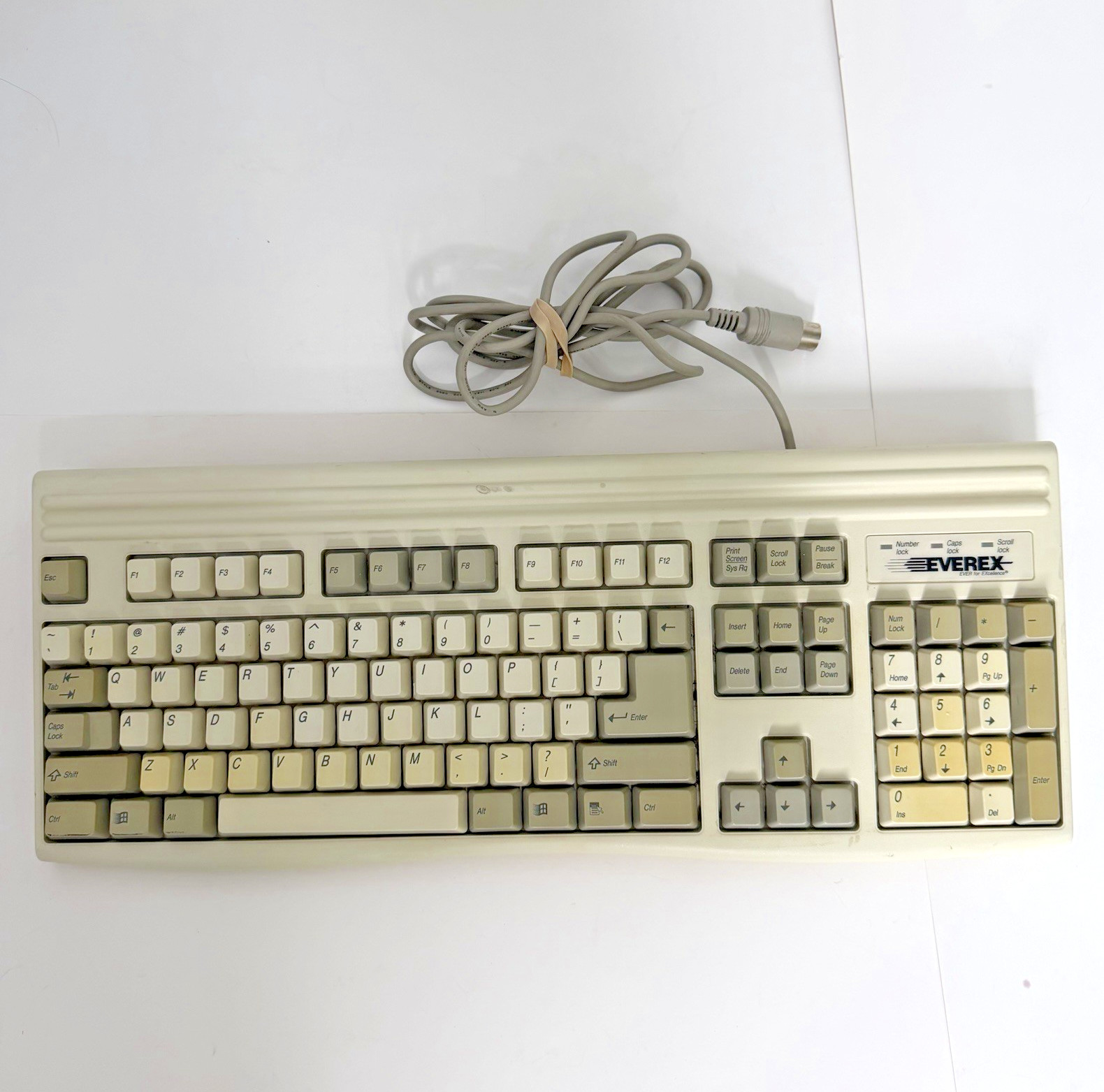 Vintage Mitsumi KPQ-E99ZC-13 Everex Keyboard 5-pin DIN Clicky Untested Clean