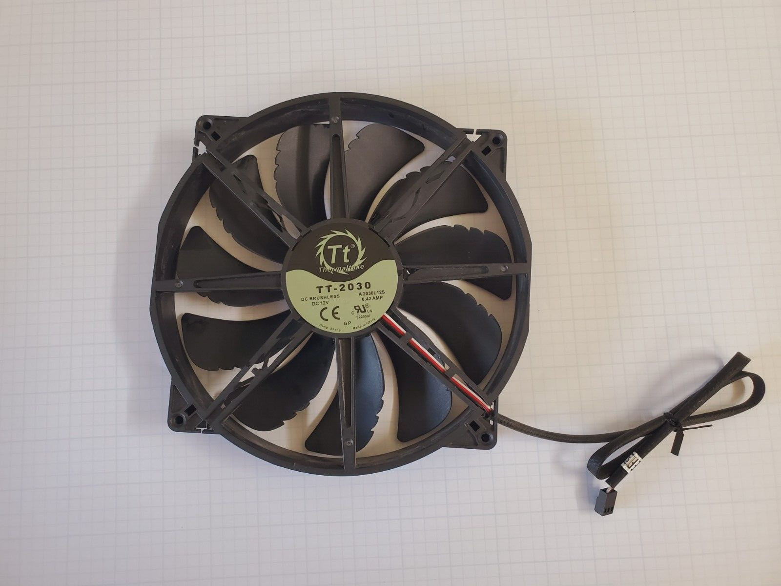 8" Thermaltake TT-2030 Core 12V Micro ATX Cube Computer Fan Brushless Motor 042A