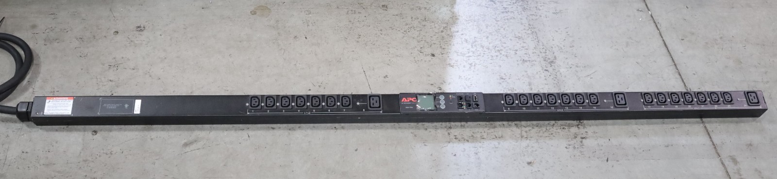 APC AP8961 Rack PDU 2G Switched 5.7kW 208V 3-Phase 21x C13 3x C19 NEMA L21-20P