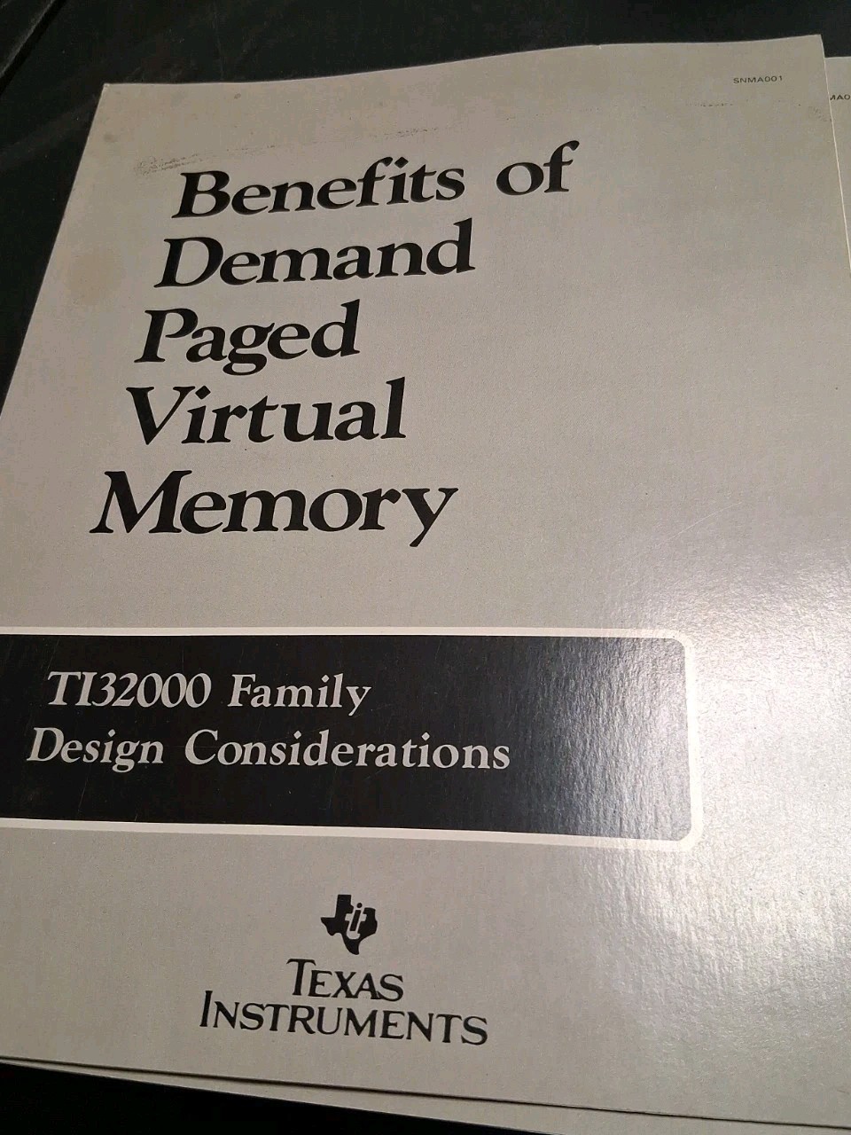 VINTAGE 1985 TEXAS INSTRUMENTS TI32000 FAMILY DESIGN CONSIDERATIONS PAGED VIRTUA