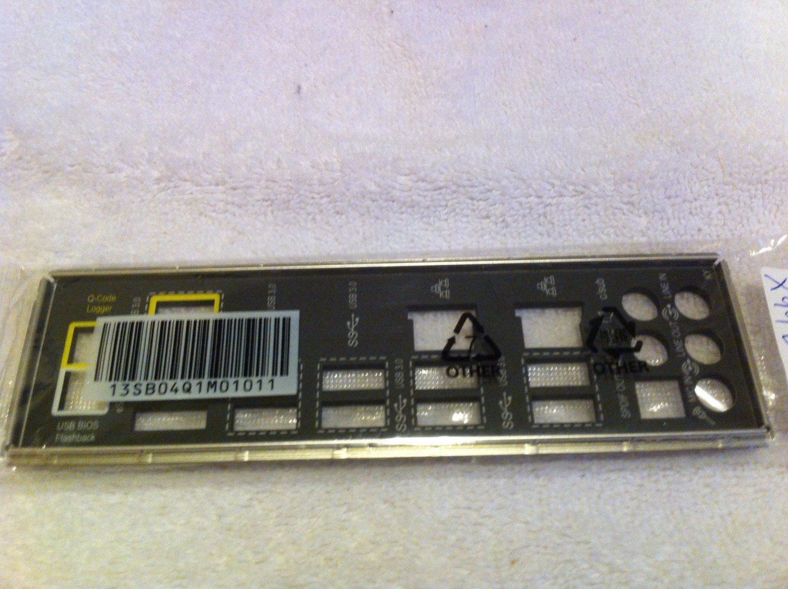 ASUS IO SHIELD FOR ASUS X99E WS  ,X99 E WS USB 3.1 ,ORIGINAL PART