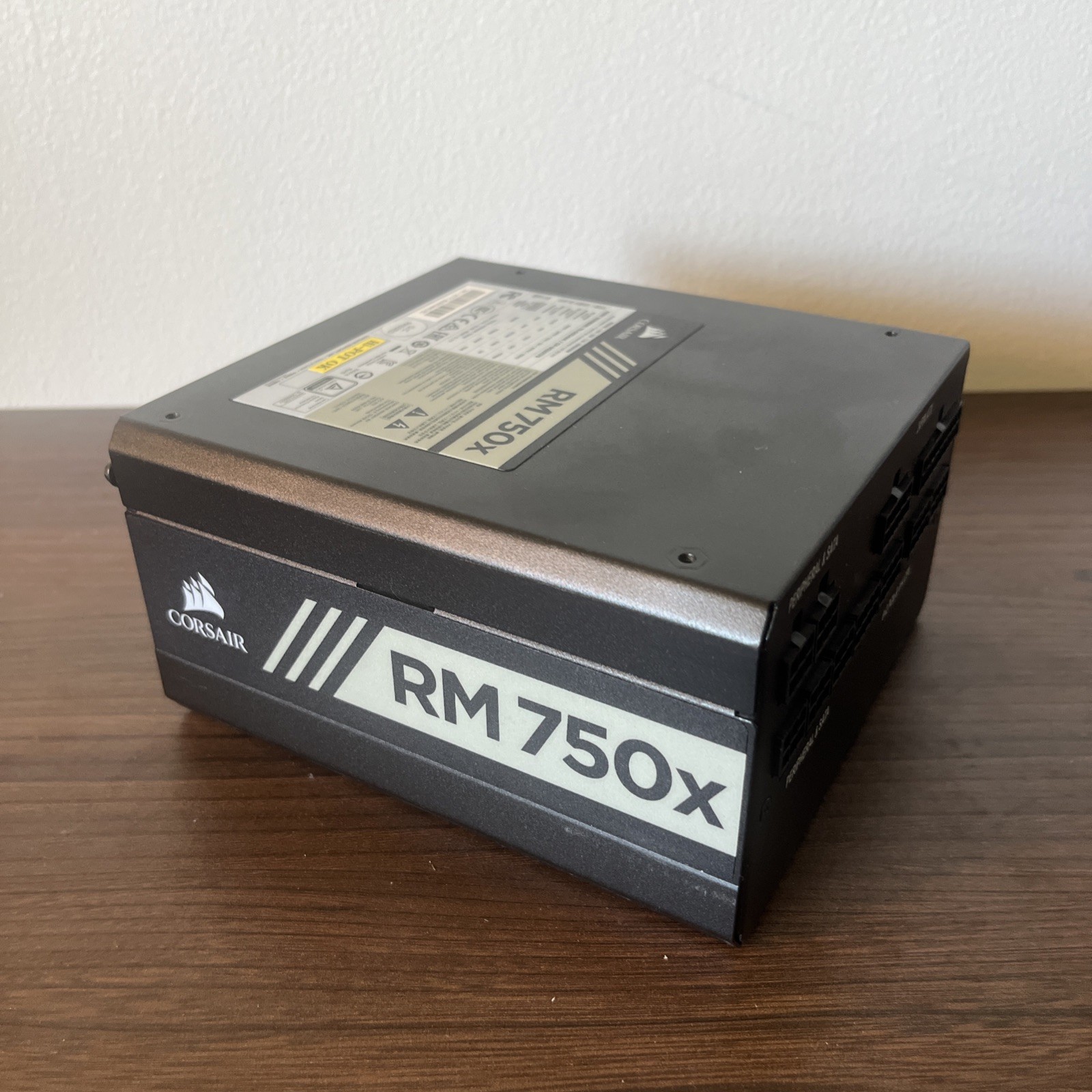 CORSAIR RM750X 750-Watt 80 Plus Gold Fully Modular RPS0016