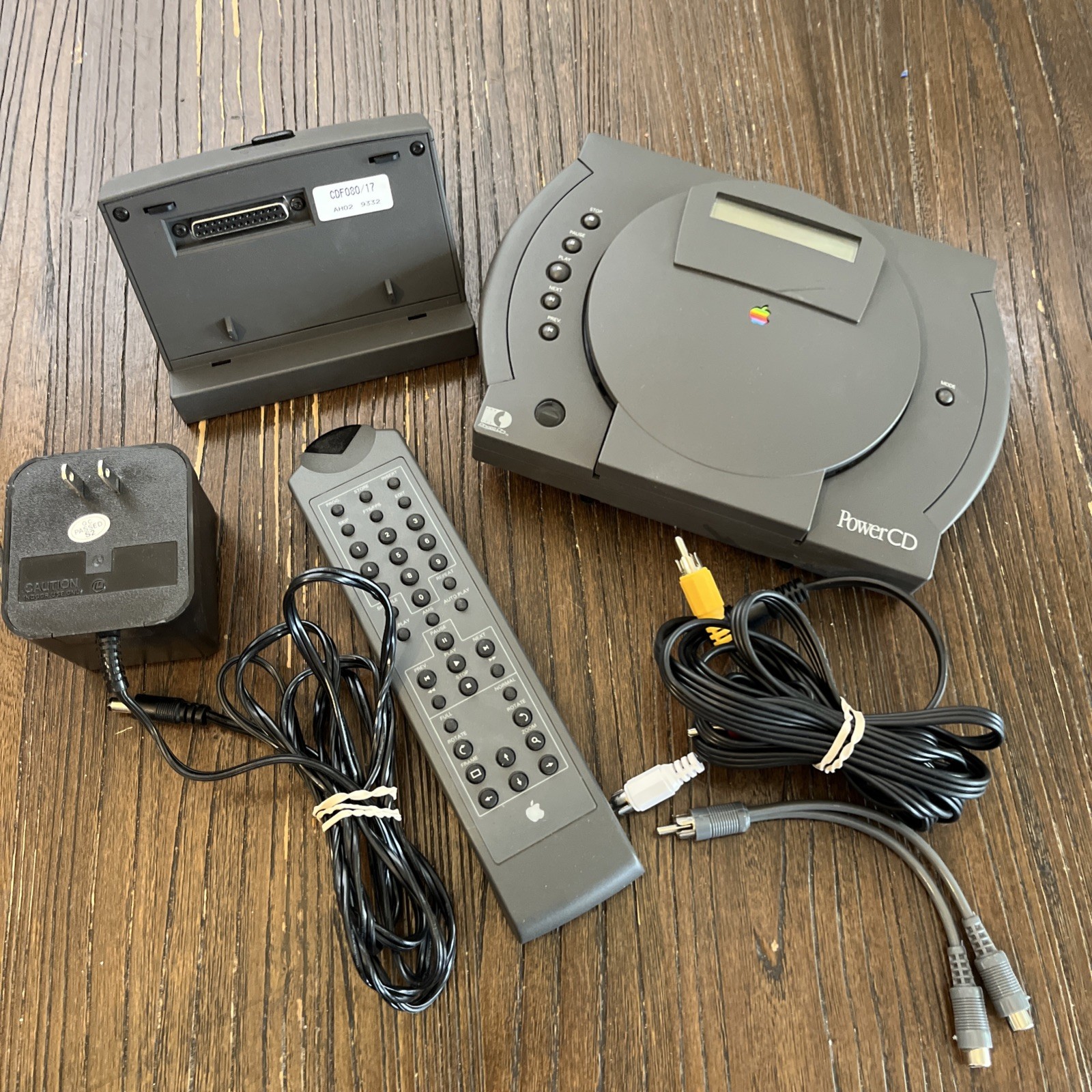 Vtg Apple CD Player H0020 w/Power Attachment Remote Dock Station Tested Powers