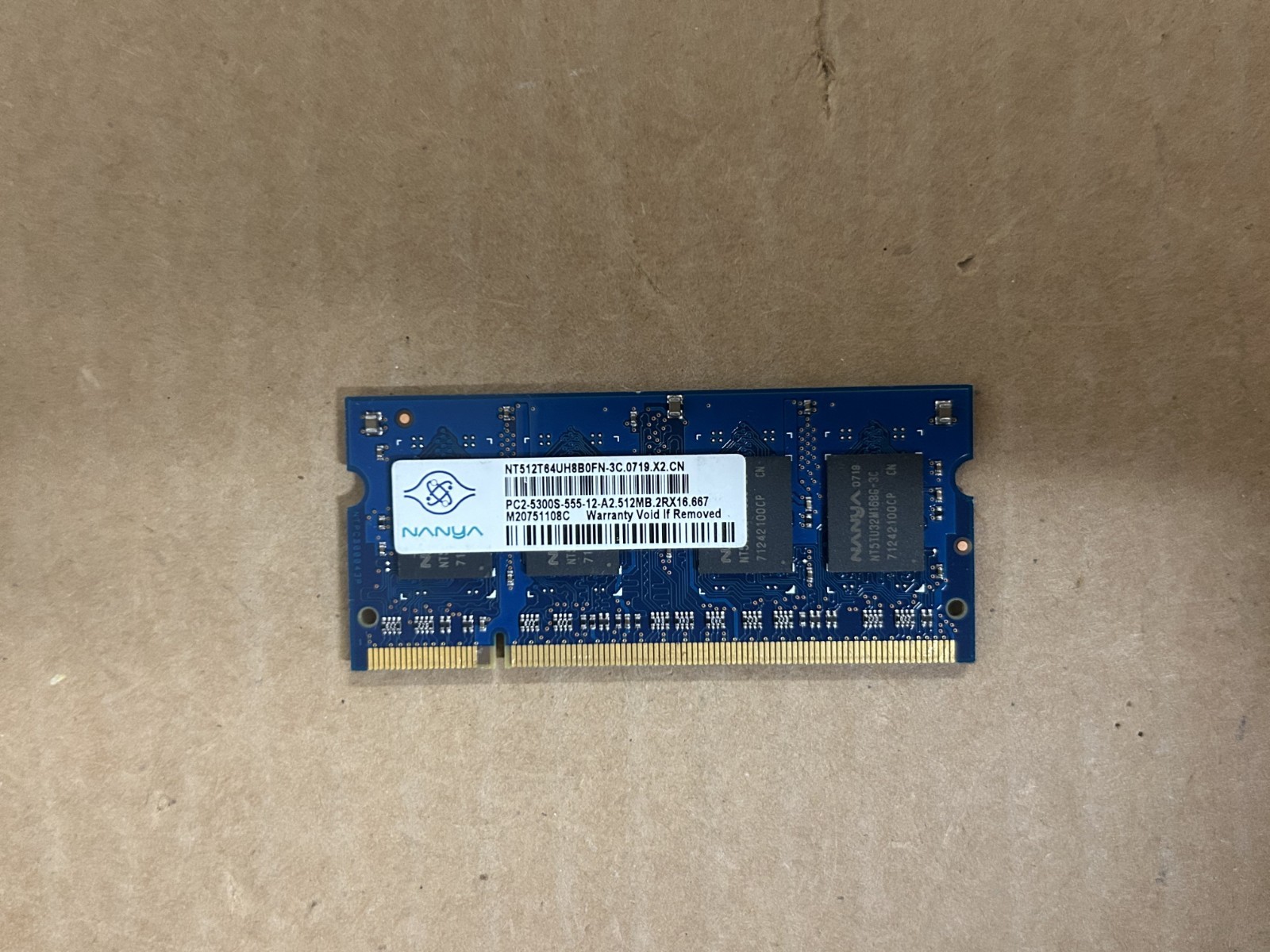 NANYA 512MB LAPTOP MEMORY RAM PC2-5300 NT512T64UH8B0FN-3C DDR2 SDRAM