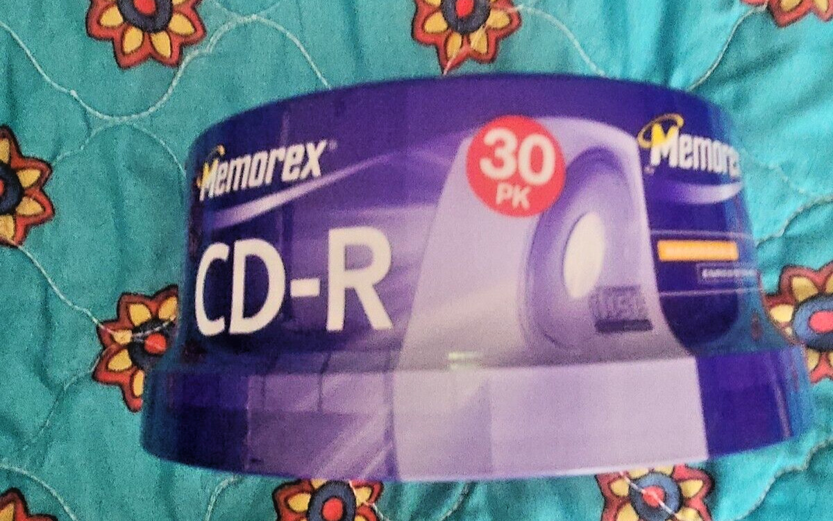 BRAND NEW MEMOREX 52X 700MB CD-R Recordable 30 Pack 80 Minute CDs