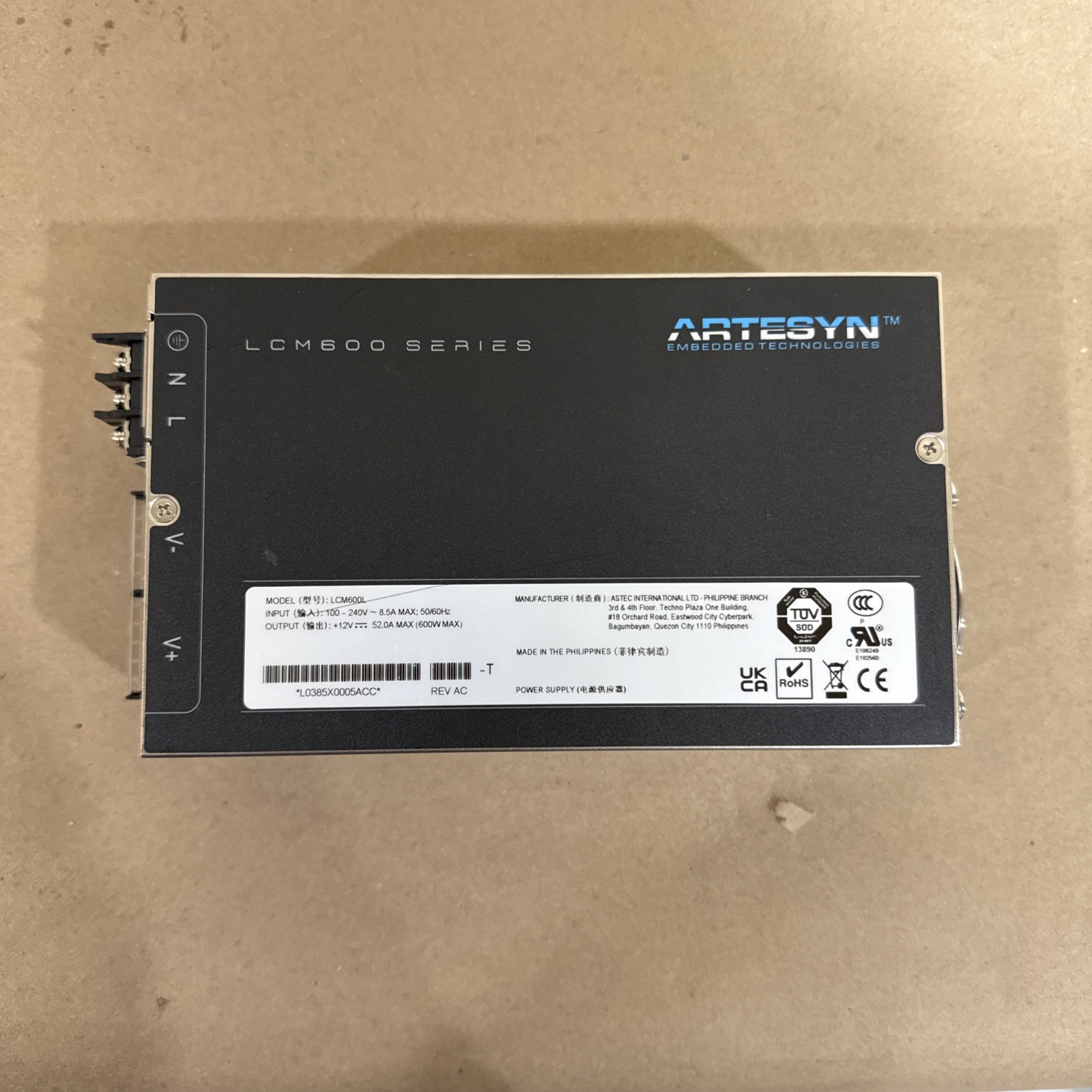 ARTESYN LCM600L-T-4 12V 52A 600W 5V standby output Front End AC-DC Power Supply