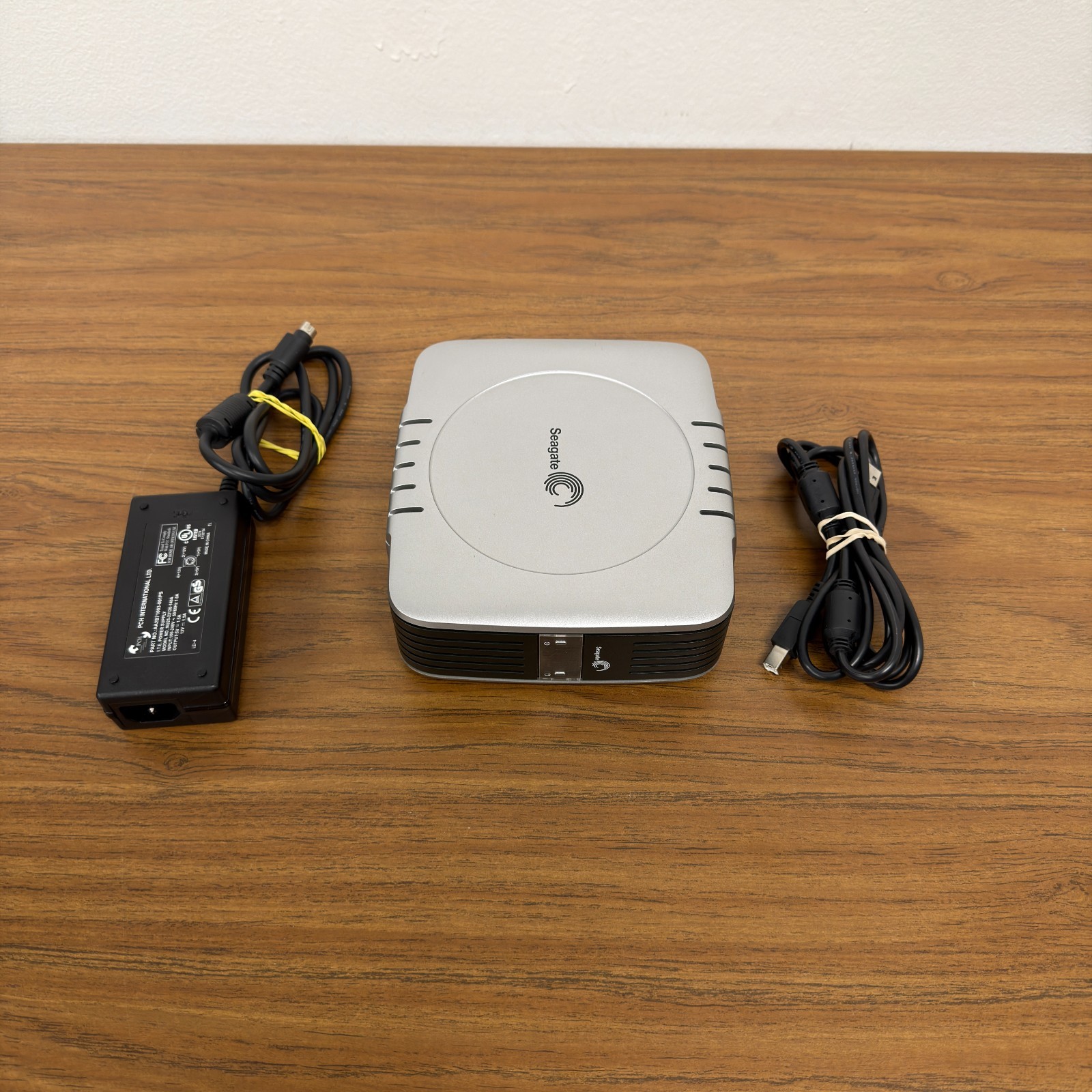 Seagate External Desktop Hard Drive USB 2.0 w/ Power Adapter & Cable