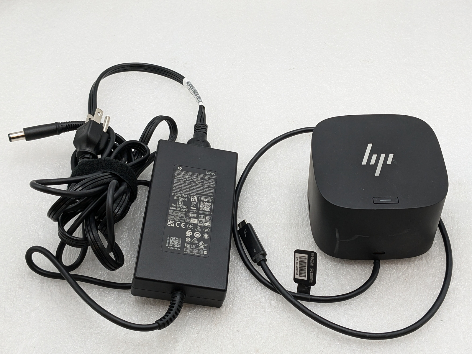 HP Thunderbolt Dock 120W G4 Docking Station HSN-IX03 & Adapter Free S/H