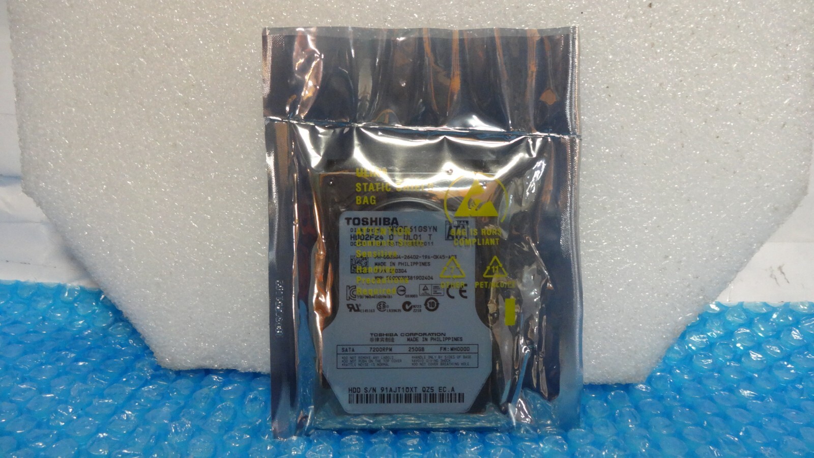 Toshiba 250GB SATA 2.5" HDD Hard Disk Drive MK2555GSXF