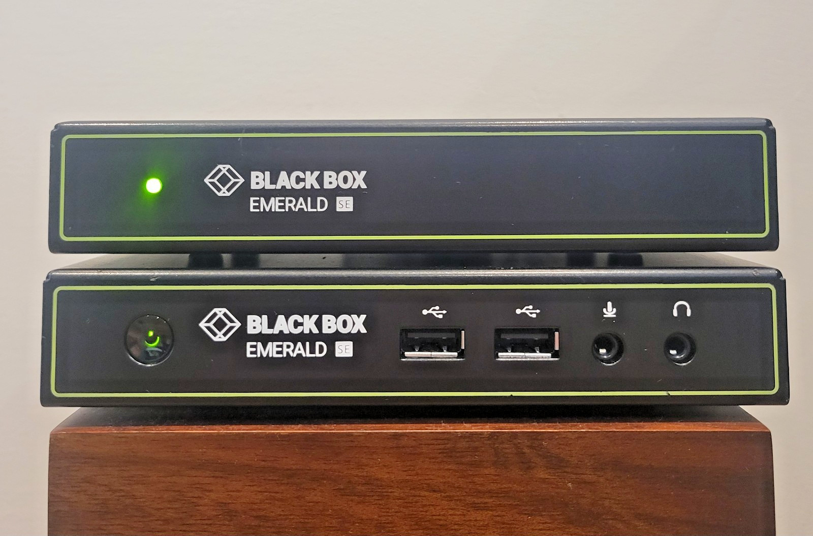 Black Box Emerald SE EMD2000SE KVM Transmitter & Receiver Set + Power Cords