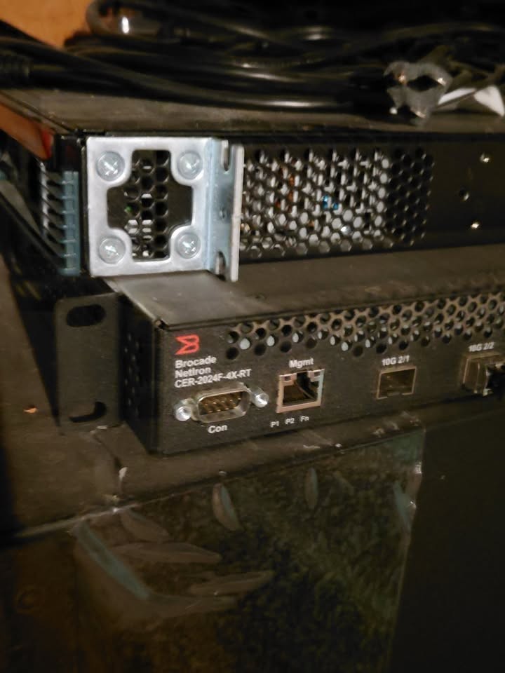 Brocade CER 2024F-4X-RT-AC