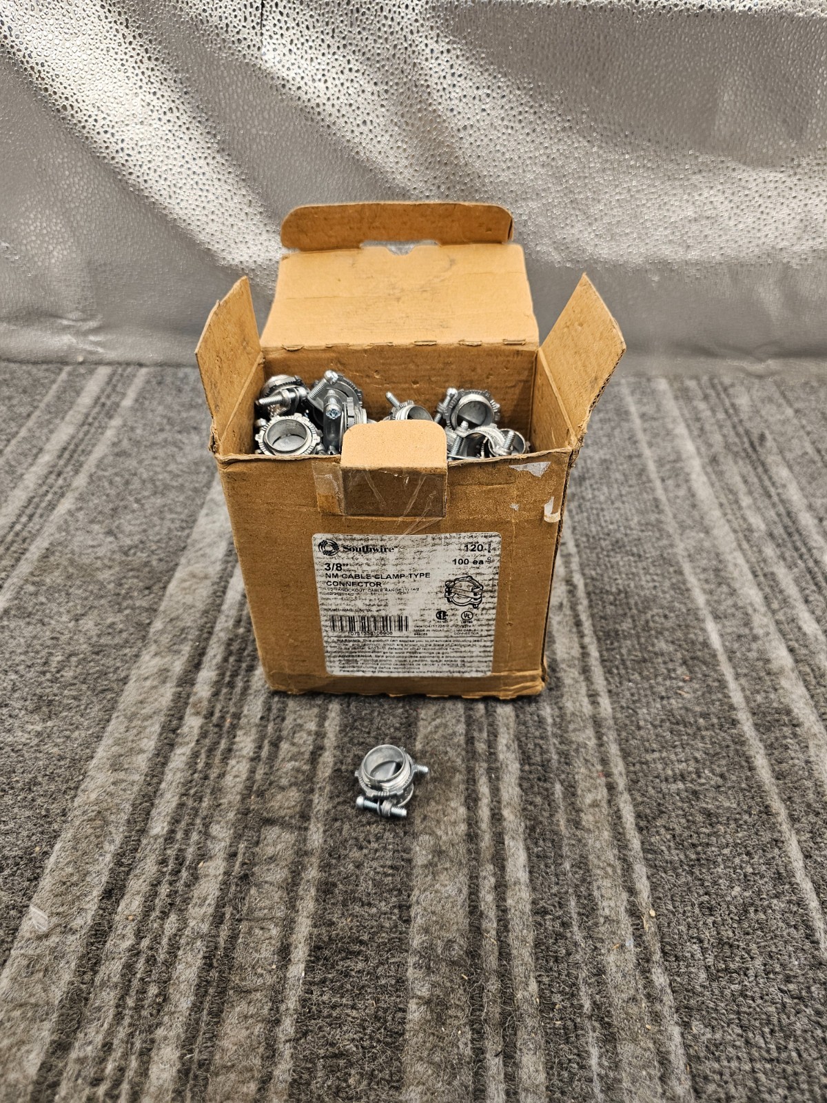 (QTY 100) Southwire 120 3/8" NM Cable Clamp Connectors For 1/2" Knockout Opening