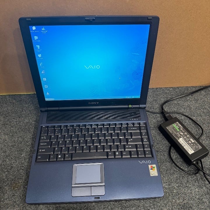 Sony VAIO Laptop PCG-9H4L Vintage Windows XP Era