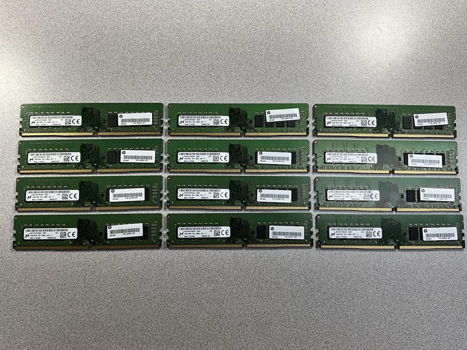 (Lot of 12) 16GB MICRON 2Rx8 PC4-2666V DESKTOP MEMORY MTA16ATF2G64AZ-2G6E1 UDIMM
