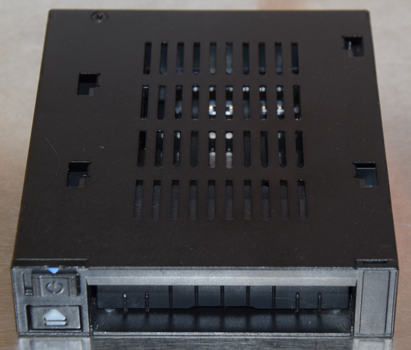 ICYDOCK flexiDOCK MB521SP-B 2.5” SSD Dock Trayless Hot-Swap SATA for 3.5" Bay