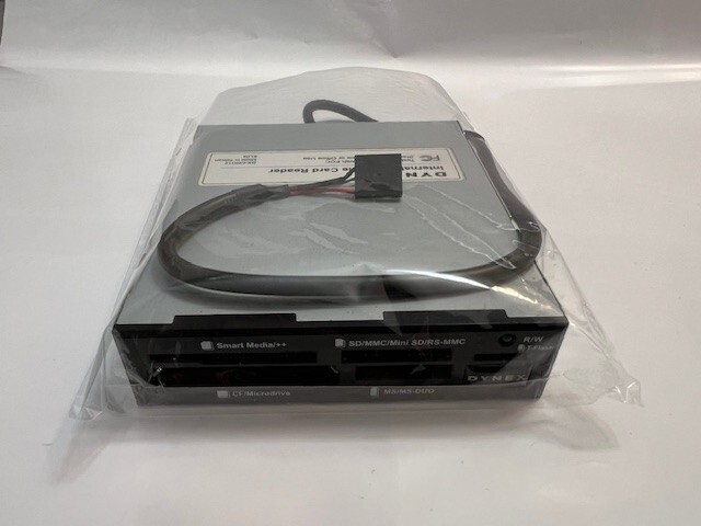 Dynex DX-CRD12 Multiformat All in One Media Card Reader/Writer-USB 2.0