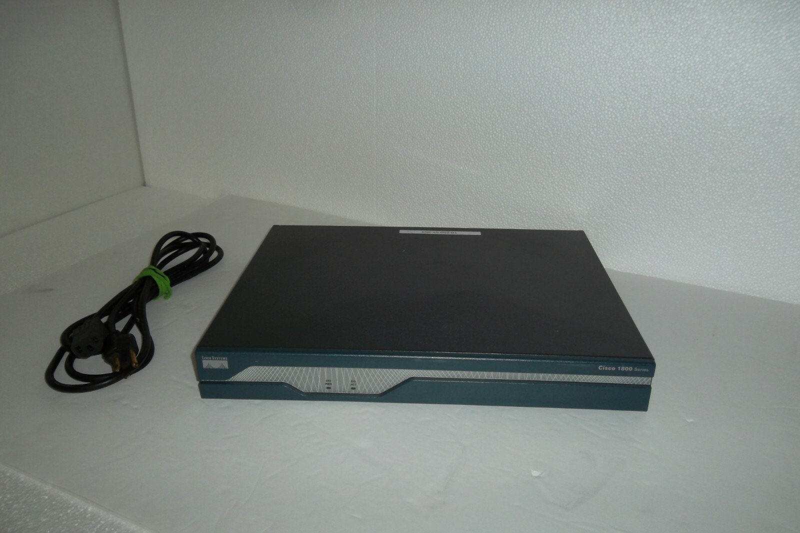 CISCO 1840 Integrated Services Router Modular w/64MB Flash LAN/WAN 47-16987-03