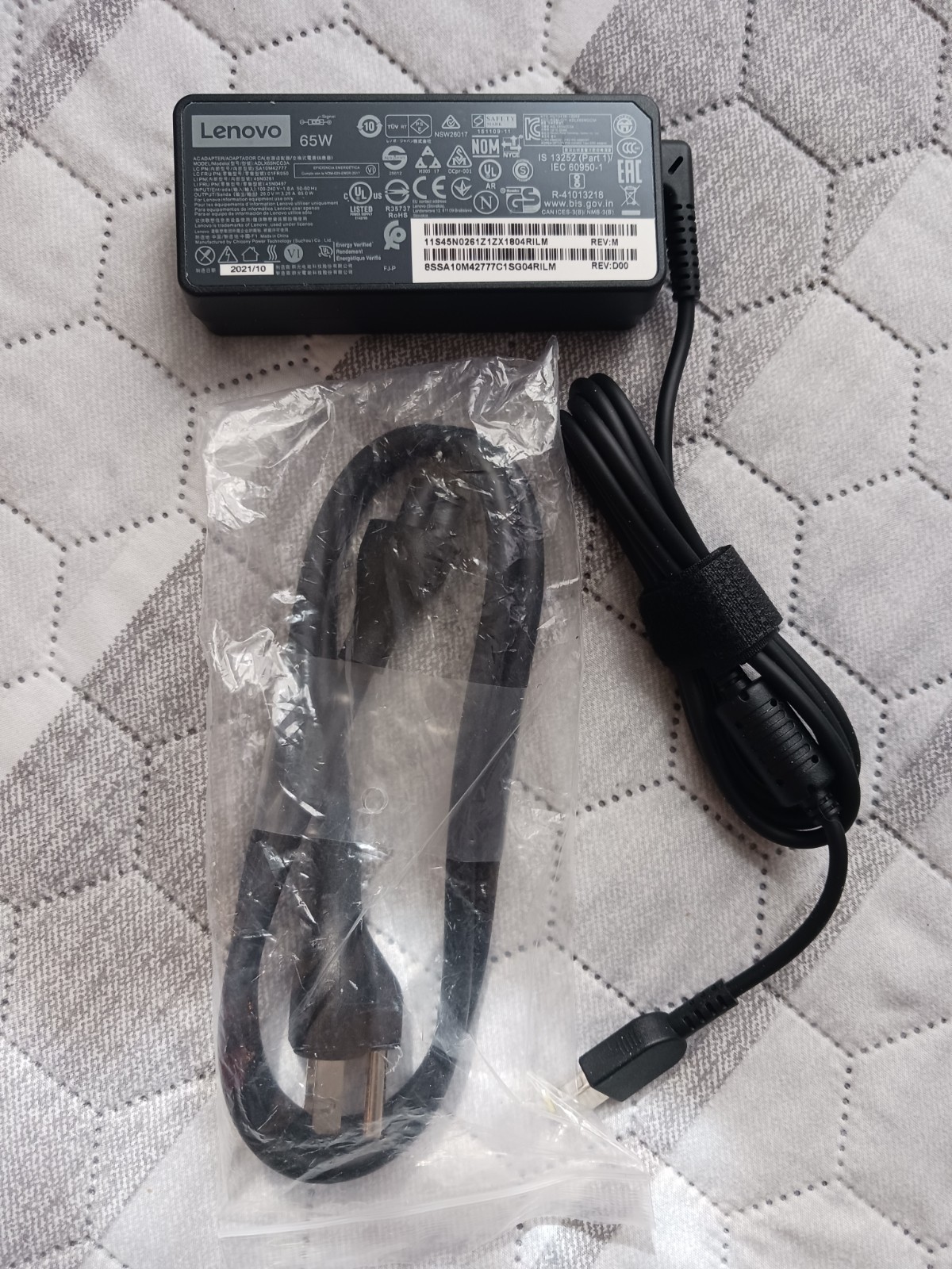 65W Genuine Lenovo  20V 3.5 A Laptop Charger AC Power Adapter Square Tip