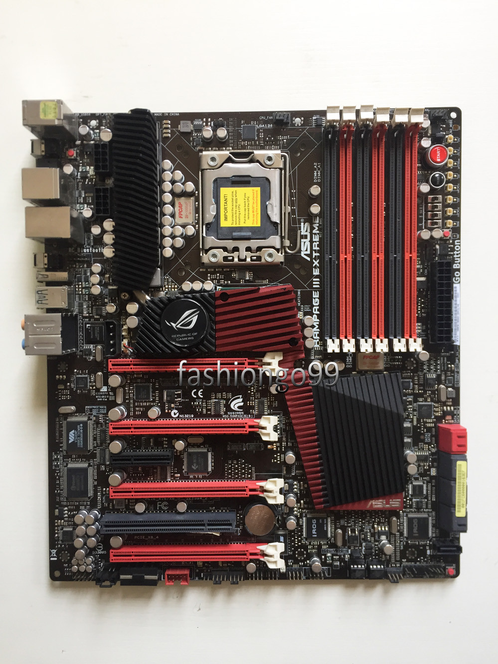 Asus ROG Rampage III Extreme R3E X58 ICH10R Intel LGA1366 Desktop Motherboard