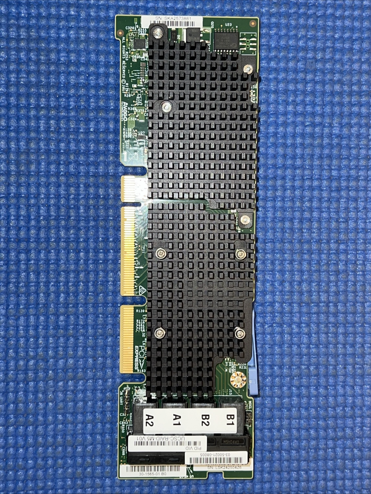 UCSC-RAID-M5 CISCO 12Gb/s SAS HBA Raid Controller 03-50021-0800