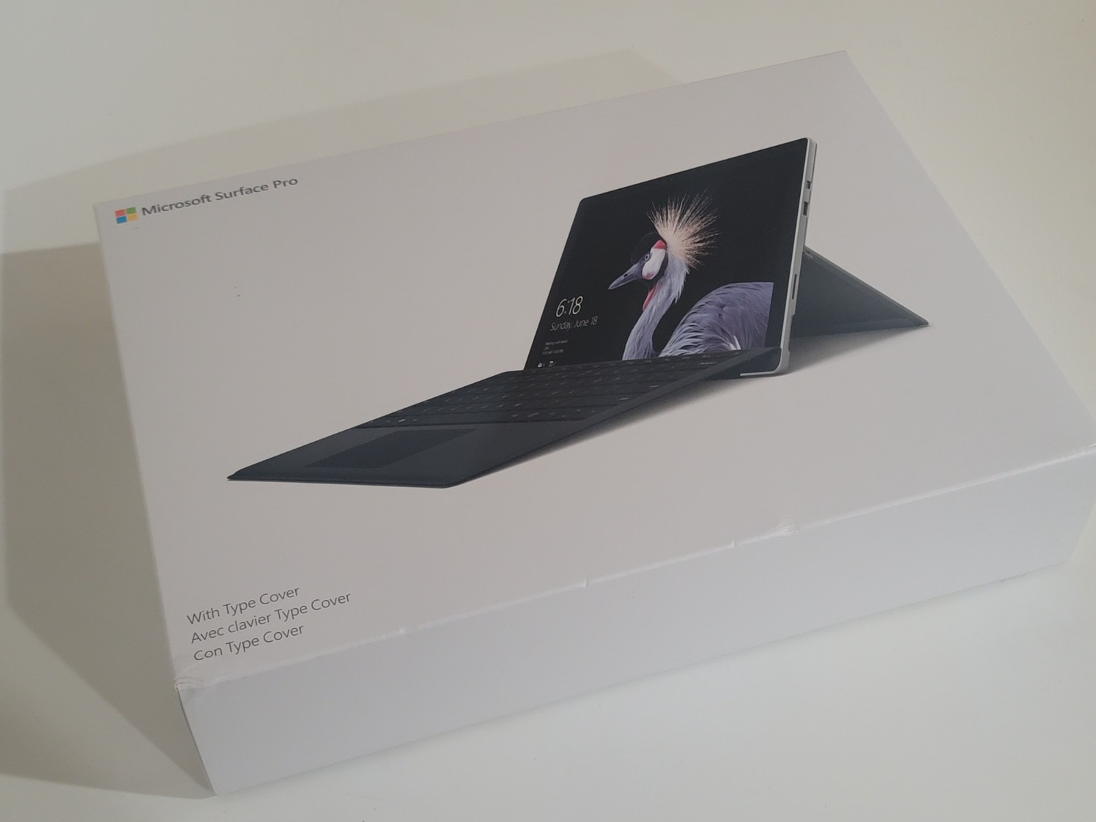 BUNDLE Microsoft Surface Pro 5 7th gen M3 128GB w Keyboard, Charger & Retail Box