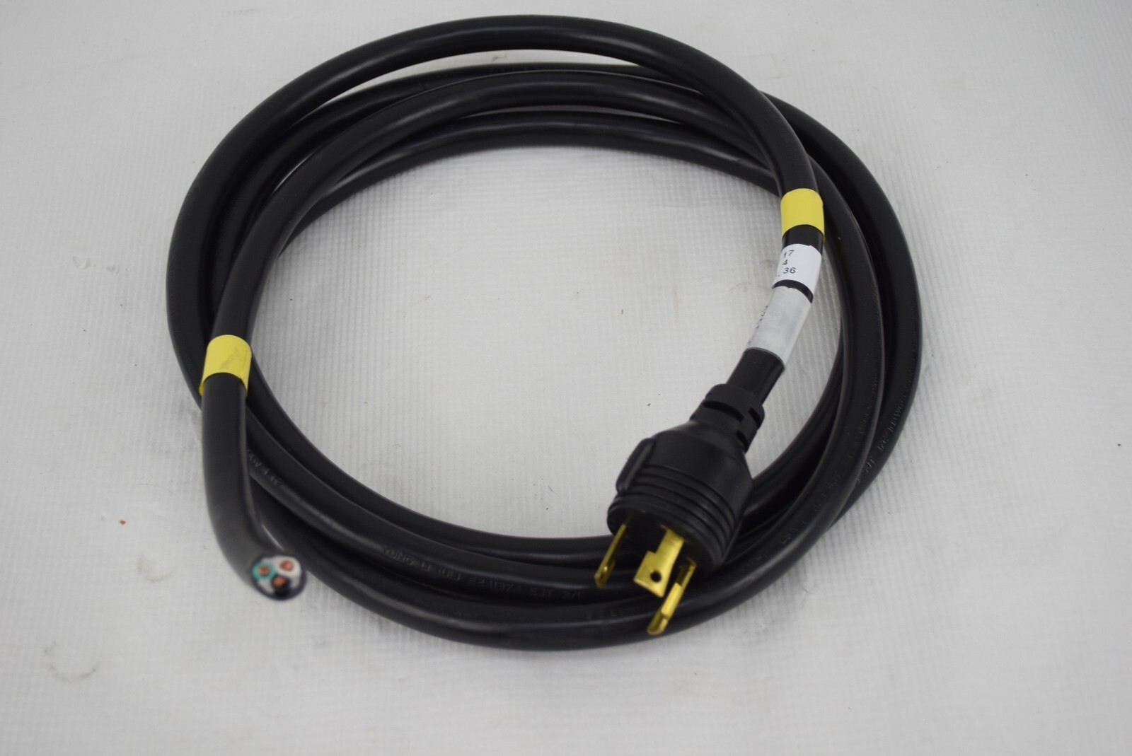 Yung Li E241374 10/3 10AWG Copper 300V Cable Turn Lock Plug 10ft