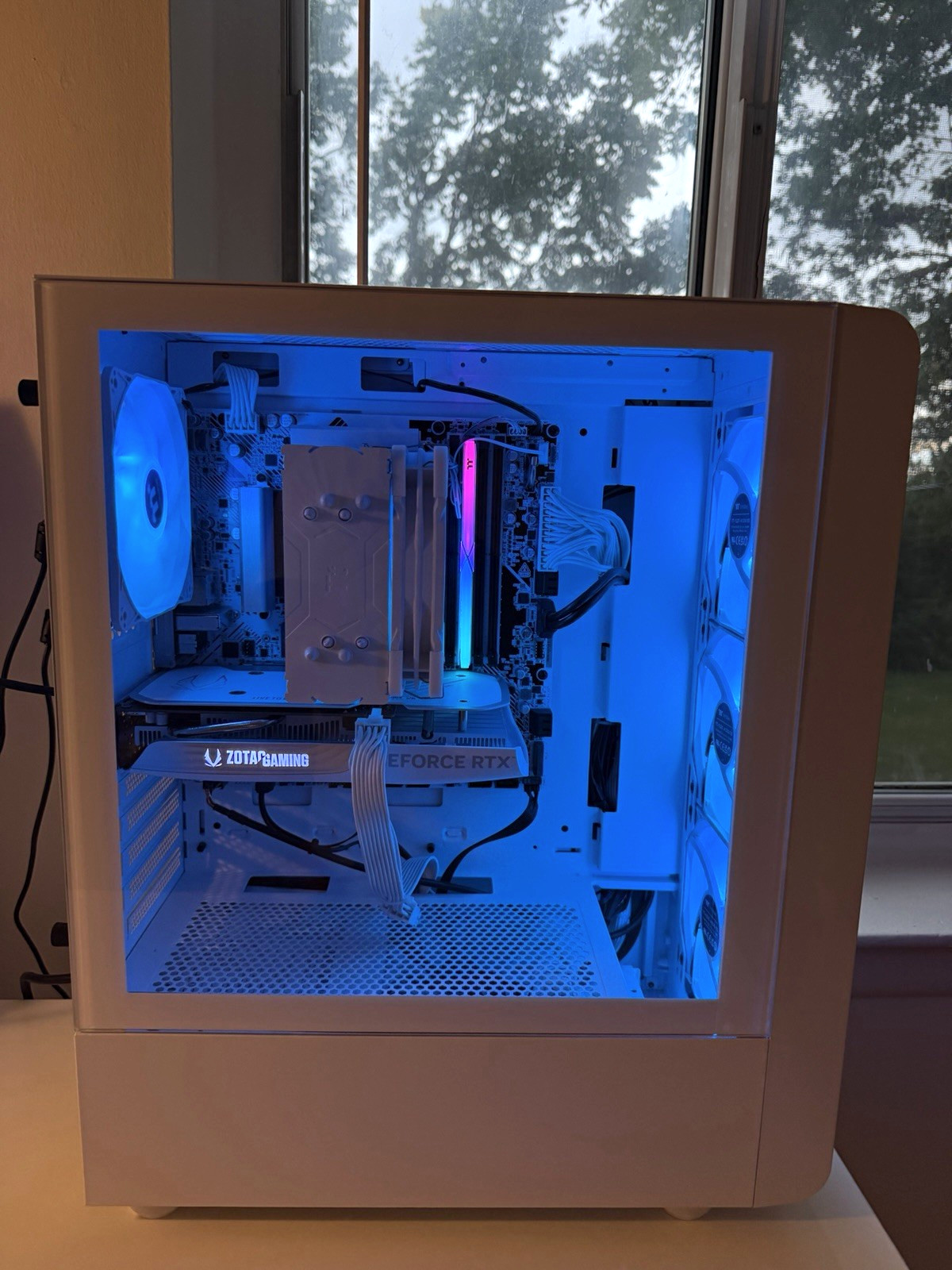 Custom/Whitebox White Tower RGB Gaming PC i5-14400F 16GB RTX 4060 1TB
