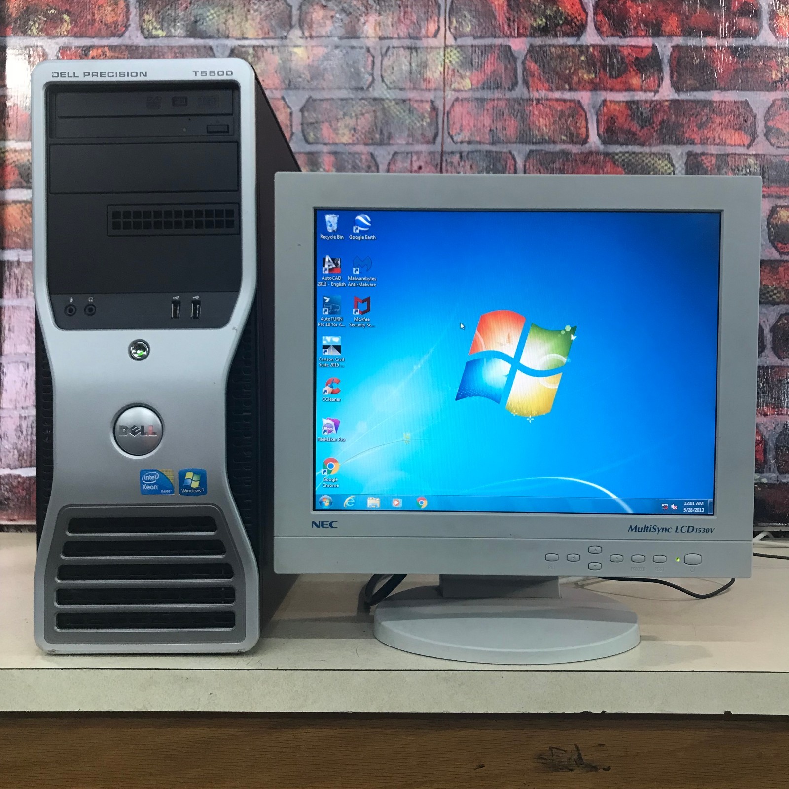 Dell Precision T5500 Xeon Quad Core E5606 2.13GHz 12GB RAM  (Windows 7 Pro)