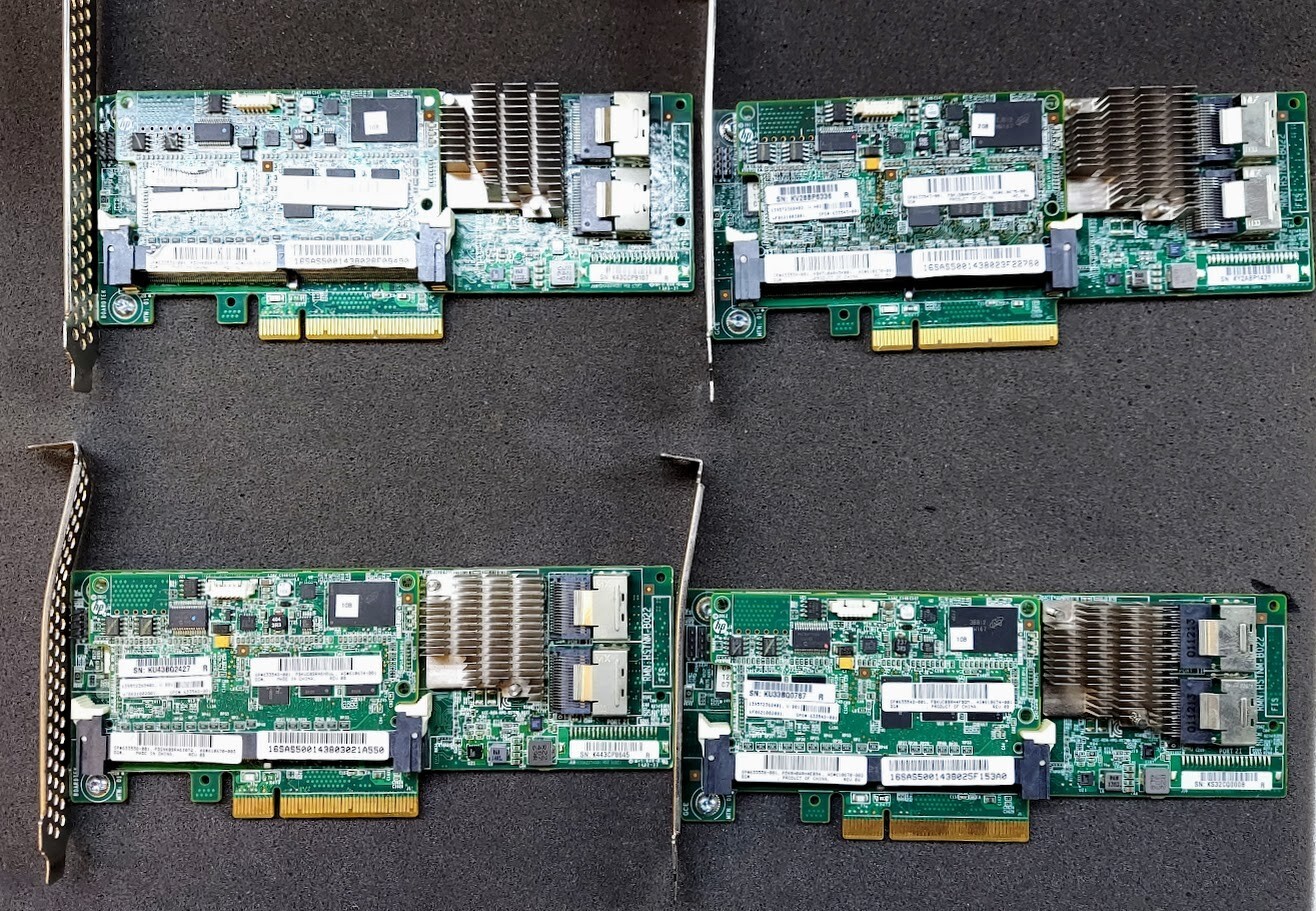 LOT OF 4 HP 631670-B21 Smart Array P420 1GB FBWC 6Gb 2-ports SAS Controller