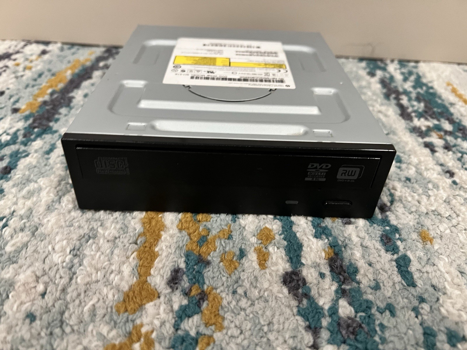 Toshiba Samsung TSST SH-216AB/DEBHF 02YD8R SATA DVD Writer 5.25" Internal Black
