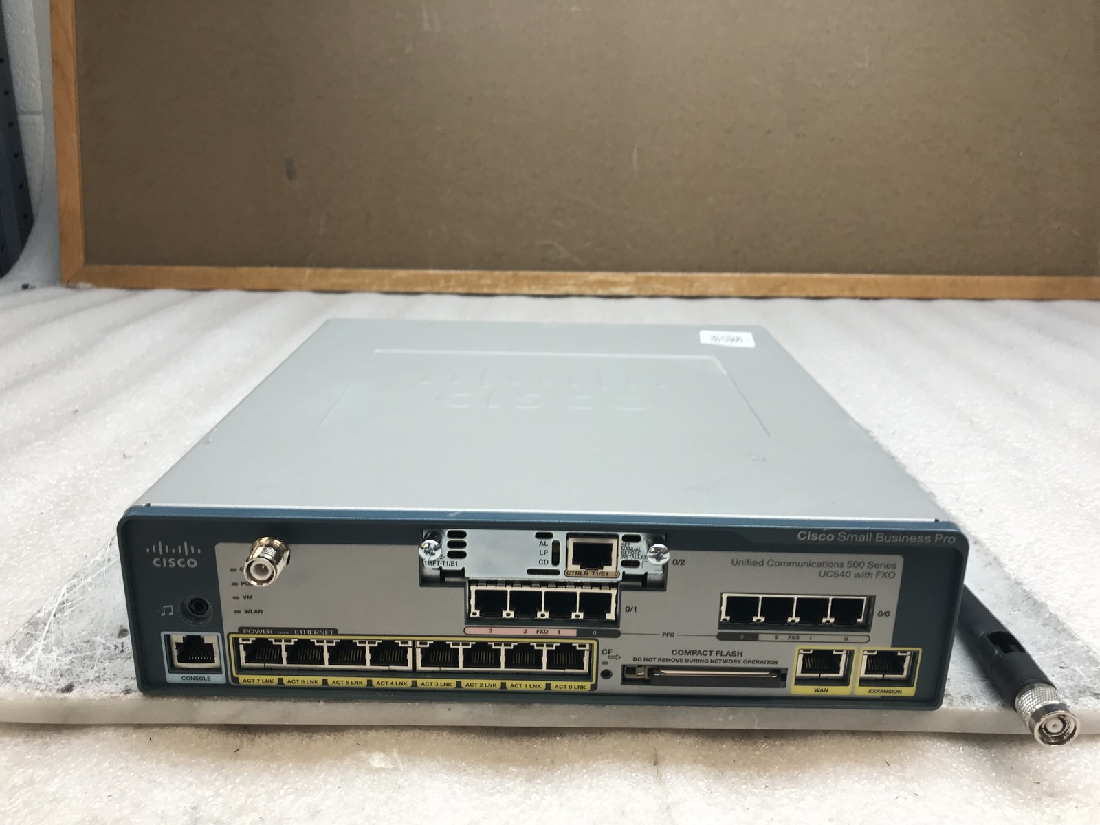 Cisco UC540W-FXO-K9 Unified Communications 500 w/ VWIC2-1MFT-T1/E1 No PSU