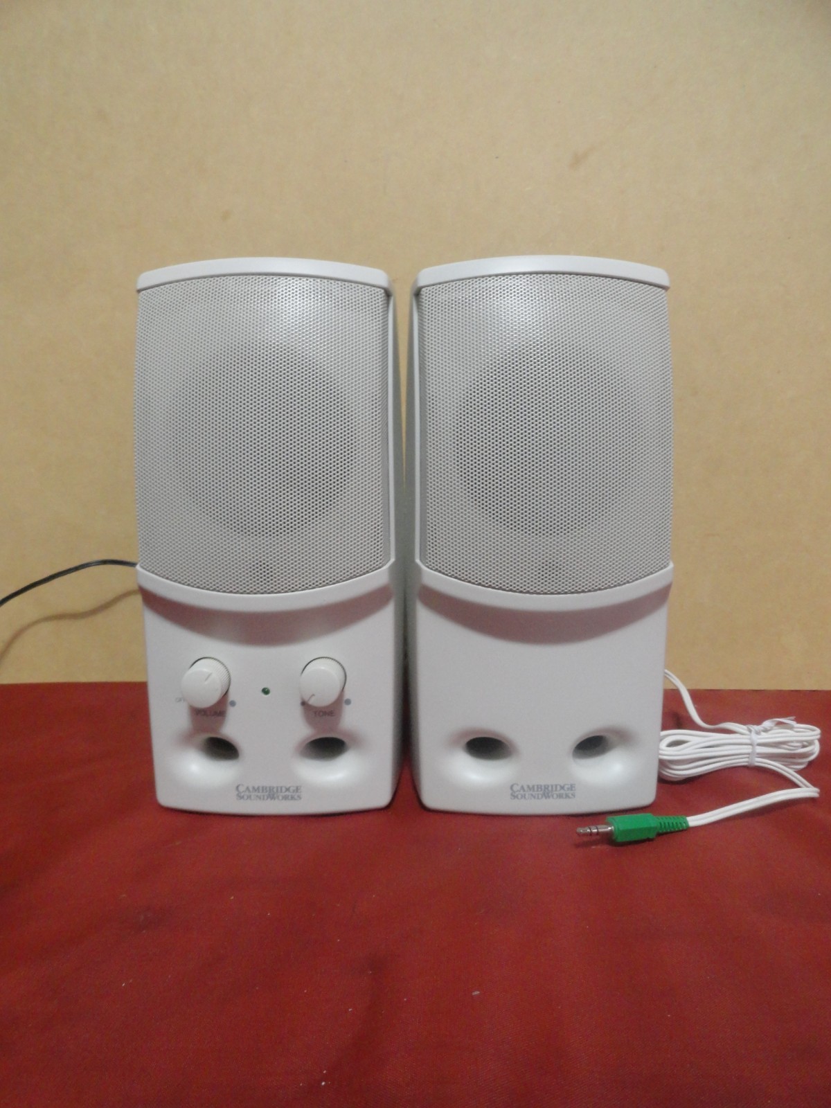 CAMBRIDGE SOUNDWORKS SBS52  COMPUTER SPEAKERS