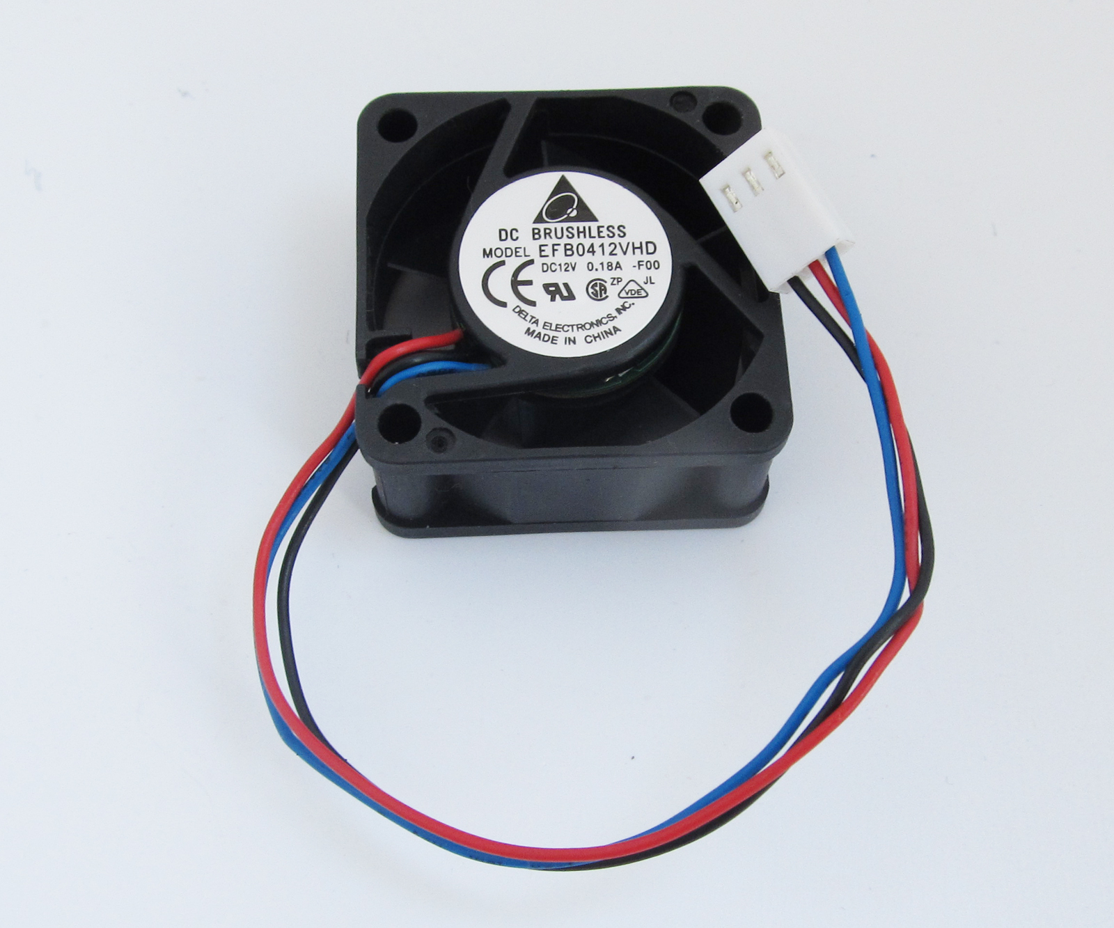 25pcs Delta EFB0412VHD 40x40x20mm 40mm 4020 12V 0.18A DC BRUSHLESS Fan 3pin wire