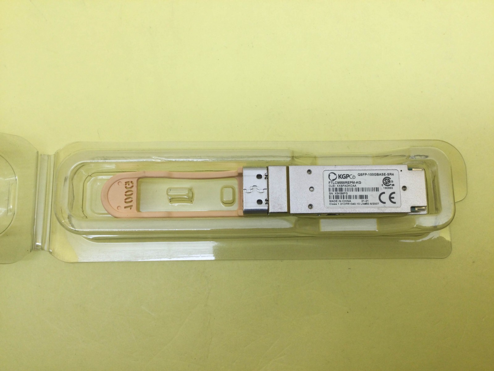 KGPCo SFP28+ QSFP-100GBase-SR4 FTLC9558REPM-KG Optical Transceiver