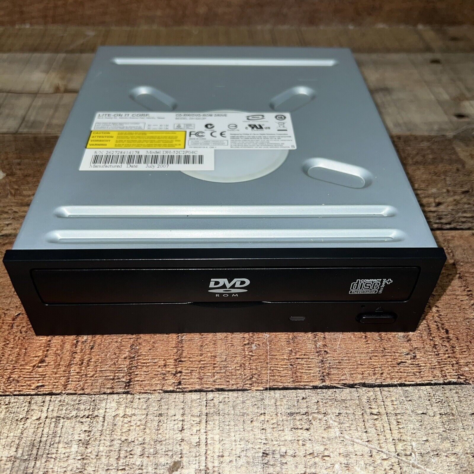 Lite-On-It Corp CD/DVD rewriter, model DH52C2P