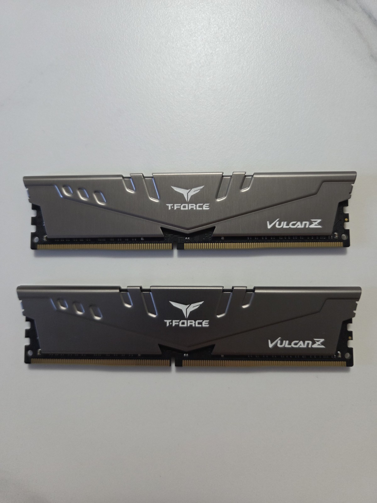 Team Group T-Force Vulcan Z 32GB (2 x 16GB) (DDR4-3200) CL 16-18-18-38 1.35 Volt