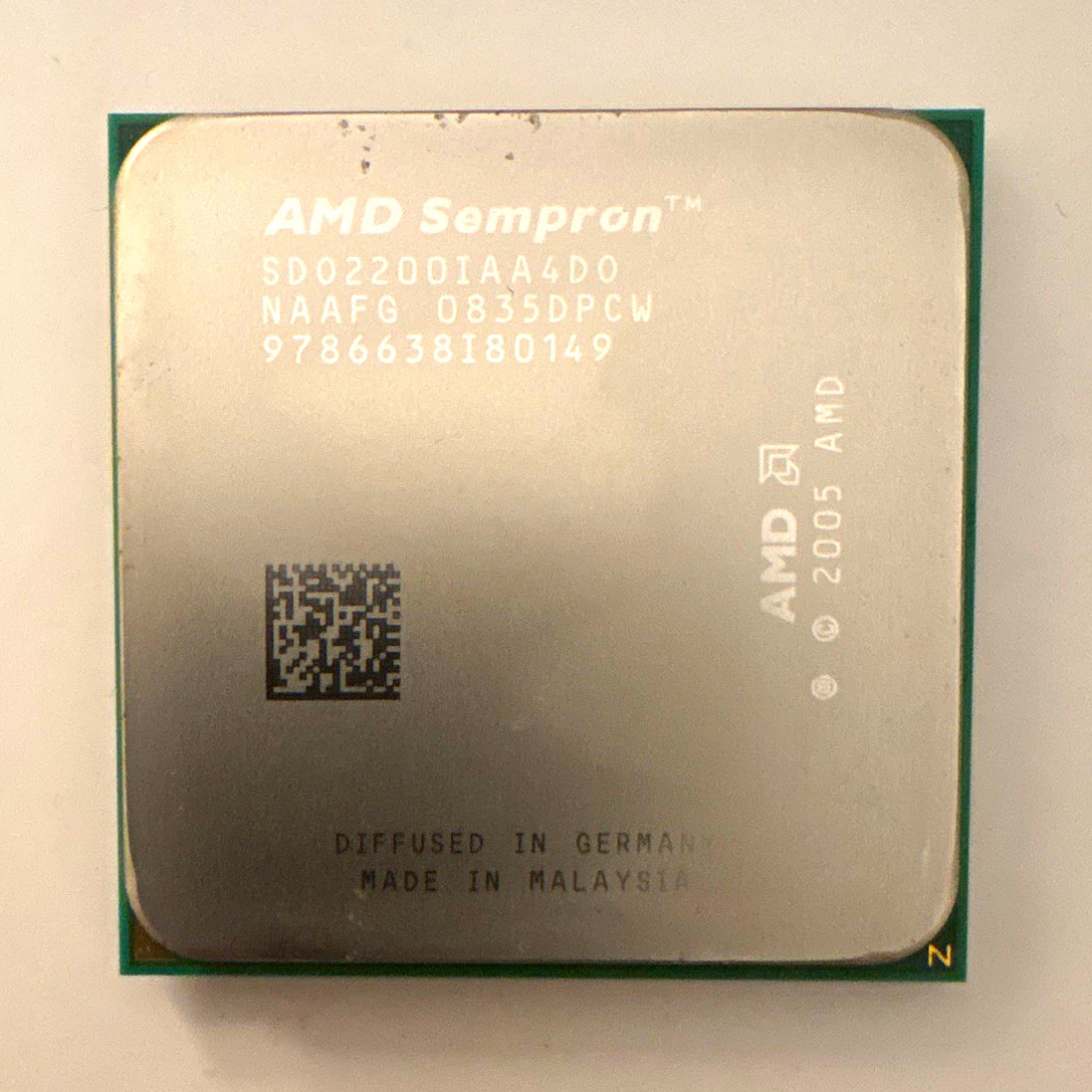 AMD Sempron 2200+ 2.0GHz 1-Core Socket 939 CPU Processor SDO2200IAA4DO