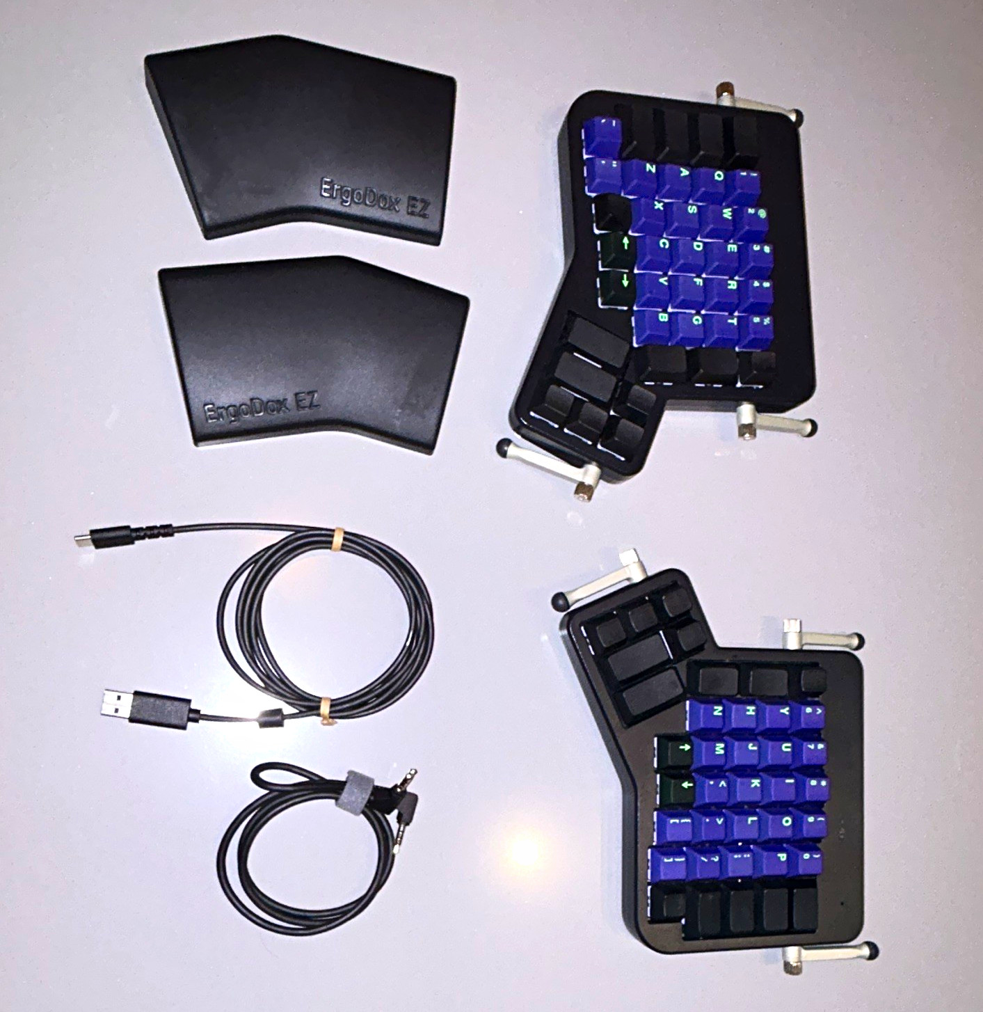 ErgoDox EZ Split Ergonomic Wired USB Keyboard Programmable Wrist Rests BK/PR
