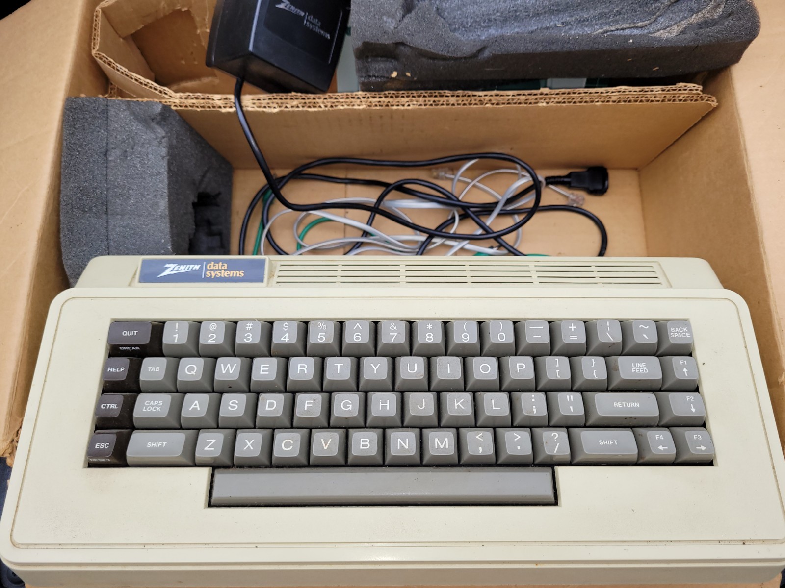RARE Vintage Zenith ZTX-1U Mechanical Keyboard in Original Box