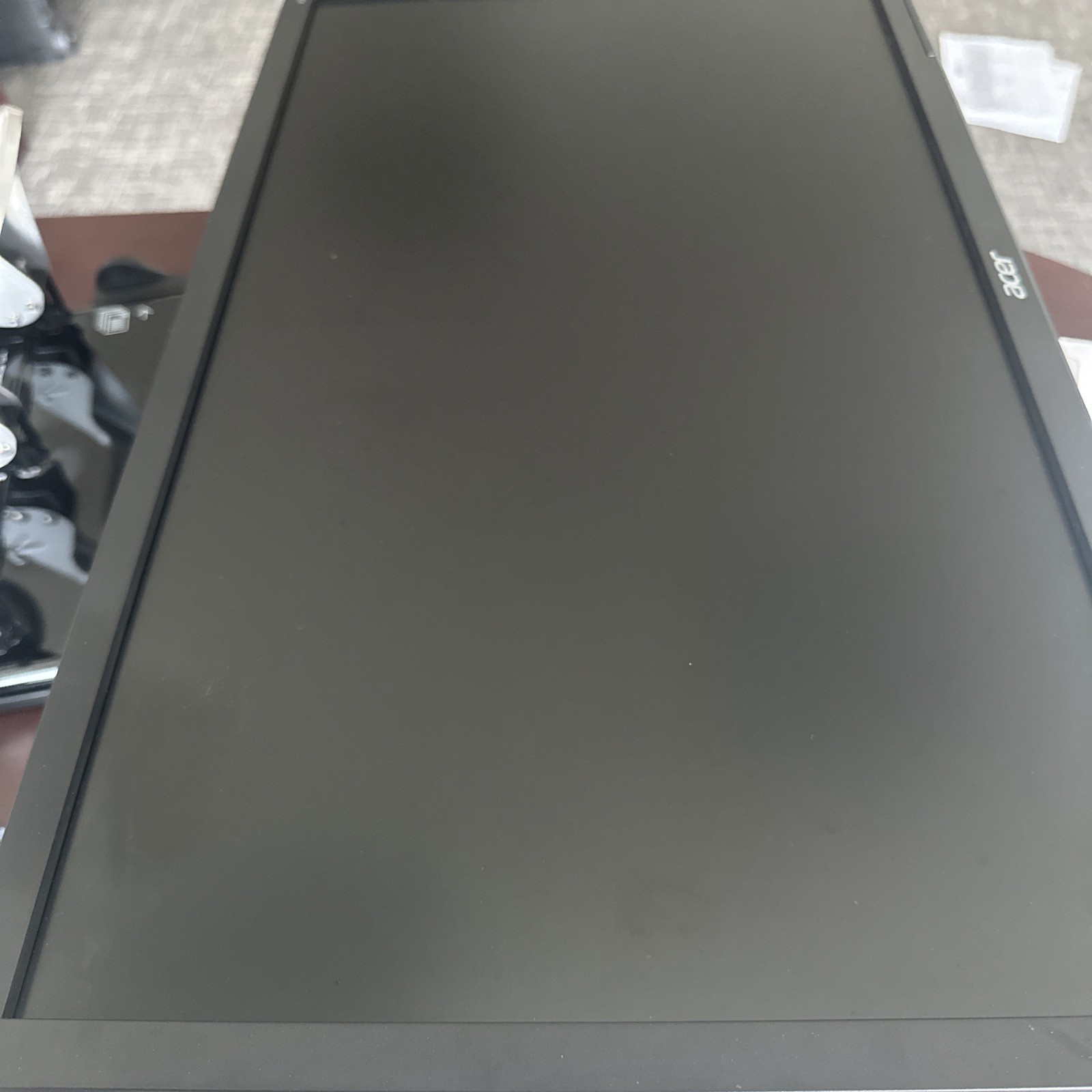 2 Acer V246HL 24-inch 1080p DisplayPort DVI-D VGA Computer Monitors