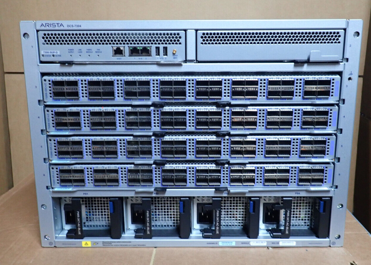 Arista DCS-7304 Switch 128 x 100GbE ports 4x 7320X-32C-LC - 2 only at this price