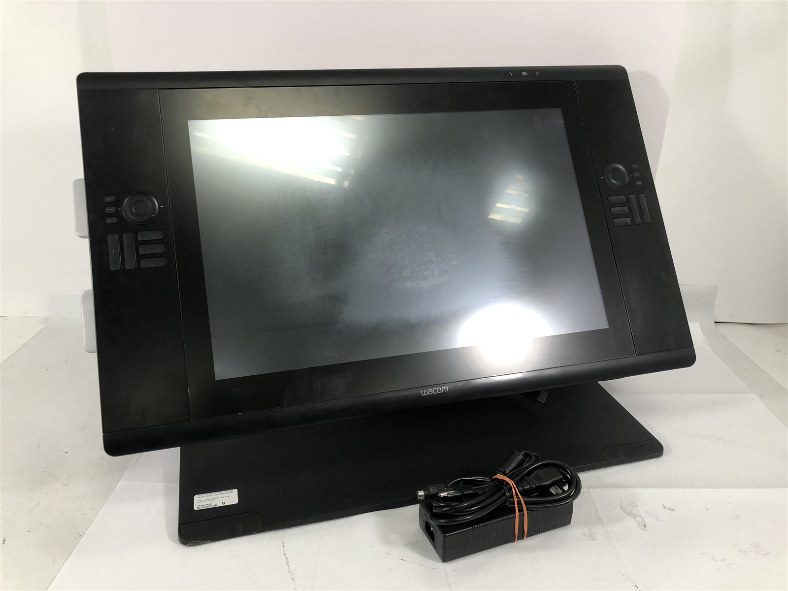 Wacom Cintiq 24HD Touch DTH-2400 24" LCD Pen Display Tablet w/ Adjustable Stand