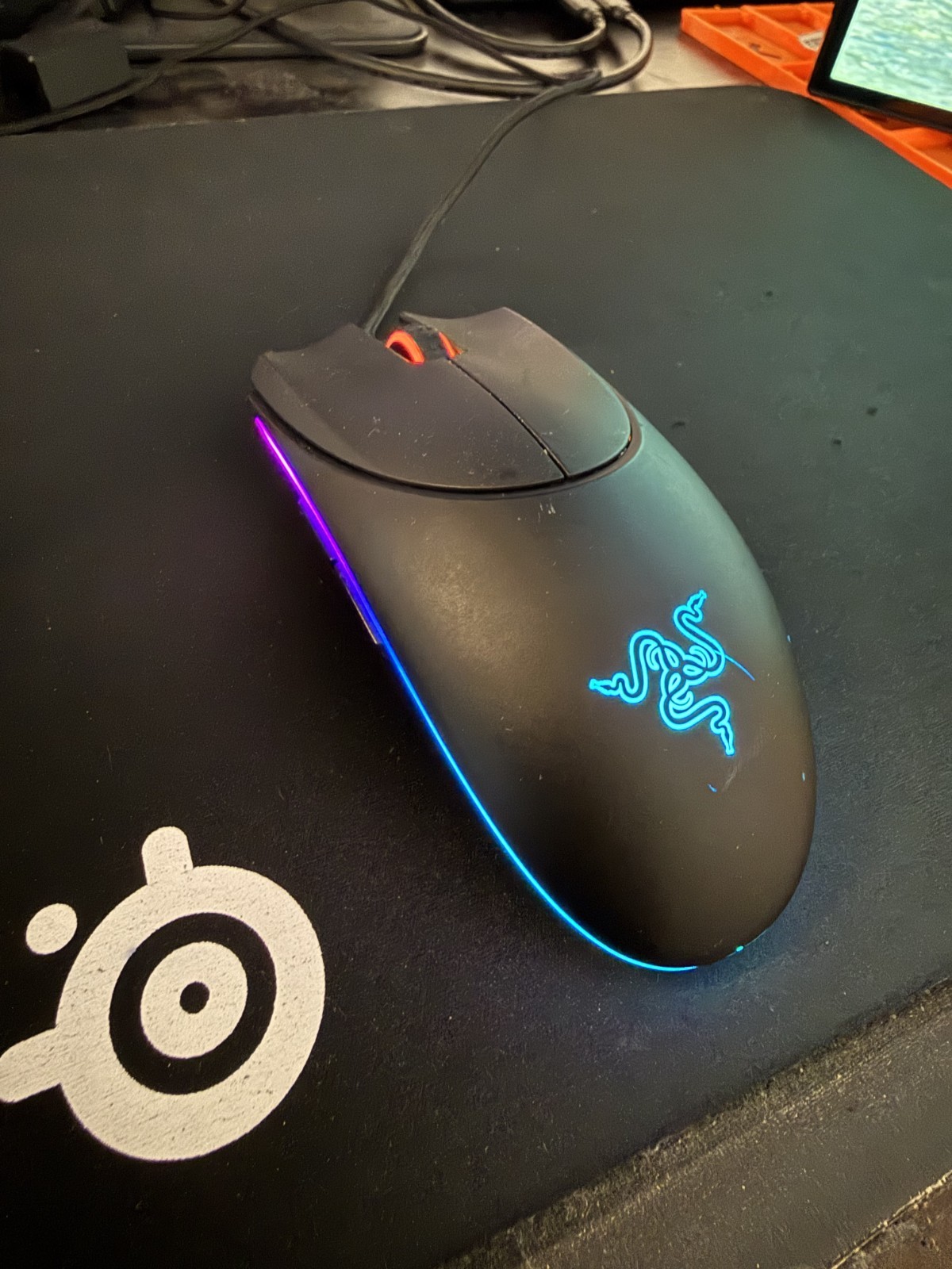 Razer Diamondback Chroma Ambidextrous Gaming Mouse RZ 01-014 TESTED