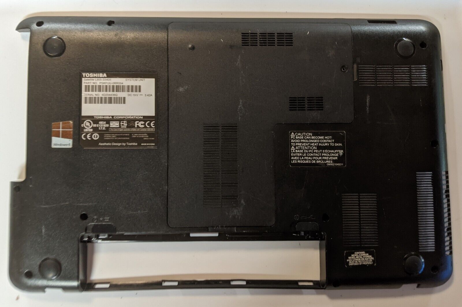 TOSHIBA Satellite L855-S5405 Laptop Bottom Case / Base Enclosure V000272610